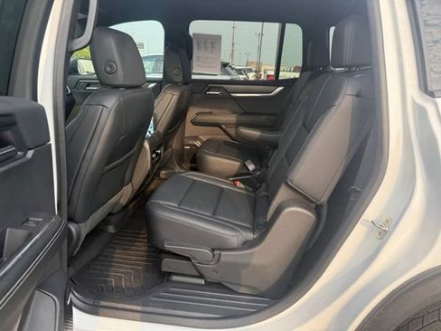 Used 2024 GMC Acadia Elevation w/ Black Edition AWD/4WD image 16