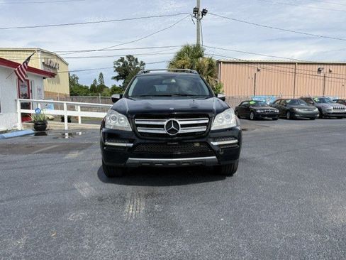 Used 2010 Mercedes-Benz GL 320 BlueTEC 4MATIC image 3