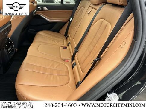 Used 2019 BMW X5 xDrive40i w/ Convenience Package AWD/4WD image 15