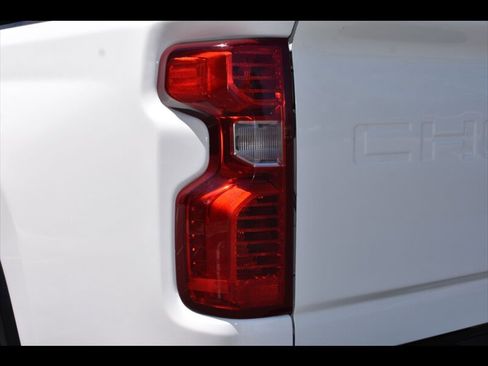 Used 2020 Chevrolet Silverado 2500 LT w/ Z71 Off-Road Package AWD/4WD image 48