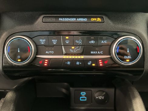 Used 2022 Ford Escape SE w/ Convenience Package image 18