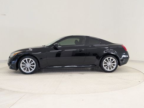 Used 2011 INFINITI G37 Journey w/ Premium Pkg image 2