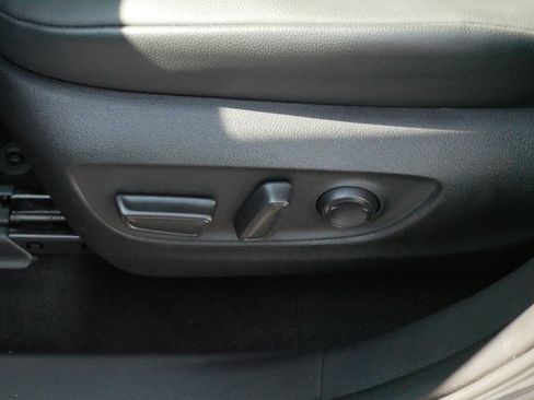 Certified 2025 Toyota Highlander XLE AWD/4WD image 20