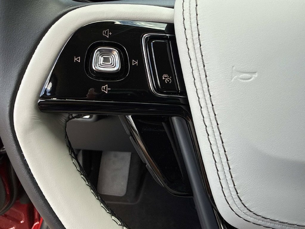 New 2027 Lincoln Aviator 2WD image 31