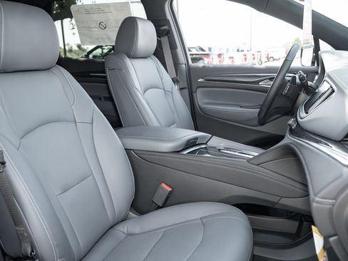 Used 2023 Buick Enclave Essence w/ LPO, Touring Package image 41