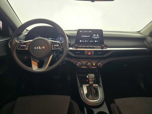 Used 2022 Kia Forte LXS FWD image 18