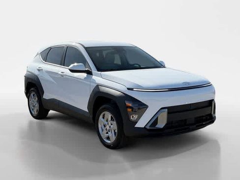 New 2026 Hyundai Kona SE image 7