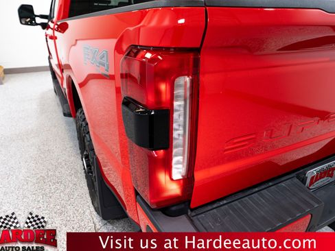 Used 2024 Ford F250 Lariat w/ Black Appearance Package image 9