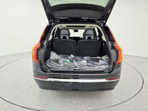 New 2026 Volvo XC90 T8 Ultra w/ Protection Package Premier image 19