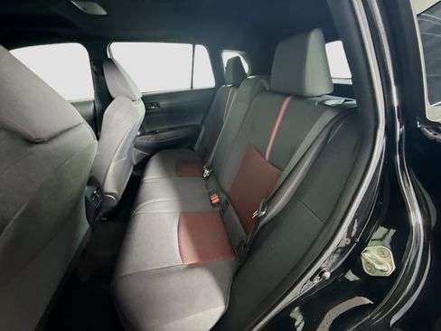 Used 2024 Toyota Corolla Cross AWD Hybrid w/ Moonroof Package image 25