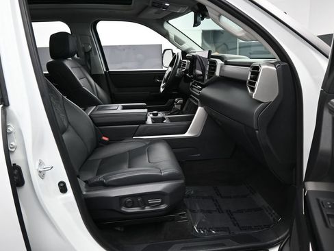 Used 2023 Toyota Tundra Limited AWD/4WD image 42