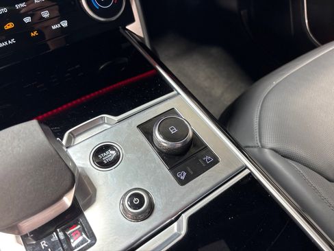 Used 2023 Land Rover Range Rover SE AWD/4WD image 15