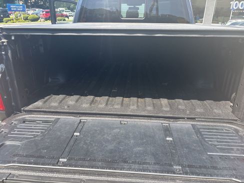 Used 2022 Ford F150 Lariat w/ Equipment Group 502A High image 31