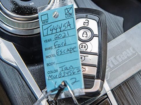 Used 2021 Ford Escape SEL w/ Technology Package AWD/4WD image 22