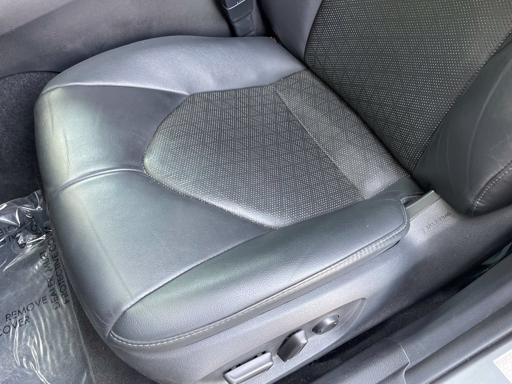 Used 2018 Toyota Camry XSE FWD image 25