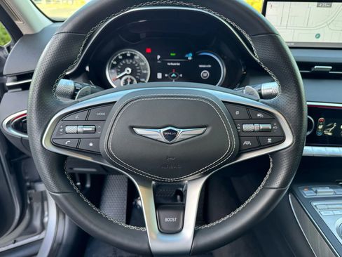 Used 2024 Genesis Electrified GV70 image 30