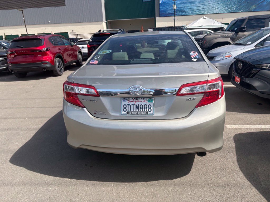 Used 2013 Toyota Camry XLE FWD image 7