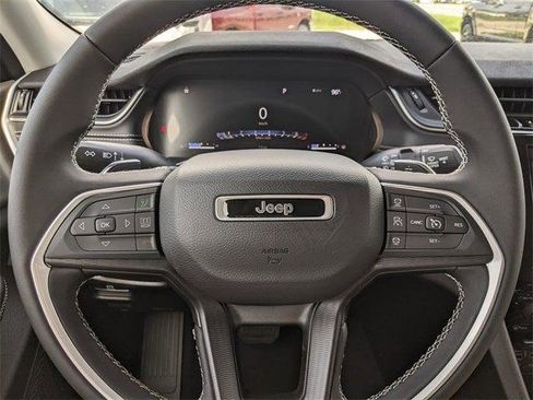 Certified 2025 Jeep Grand Cherokee L Laredo RWD image 20