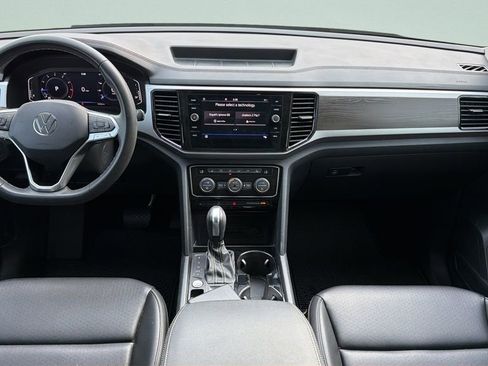 Used 2023 Volkswagen Atlas SE w/ Panoramic Sunroof Package image 11