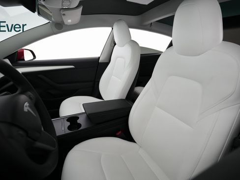 Used 2022 Tesla Model 3 Performance image 7