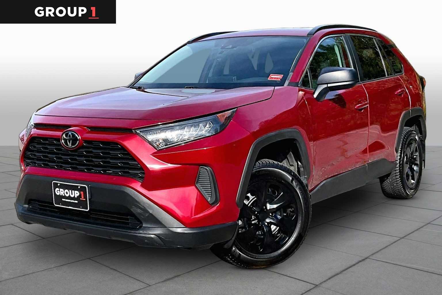 Used 2021 Toyota RAV4 LE AWD/4WD image 1