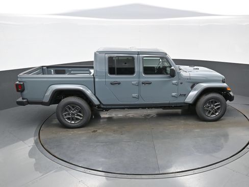 New 2026 Jeep Gladiator Sport AWD/4WD image 26