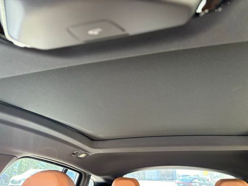 Used 2024 BMW X4 xDrive30i w/ Premium Package image 17