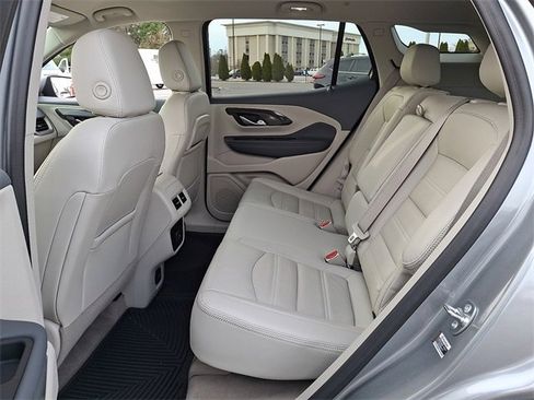 Used 2024 GMC Terrain Denali image 10