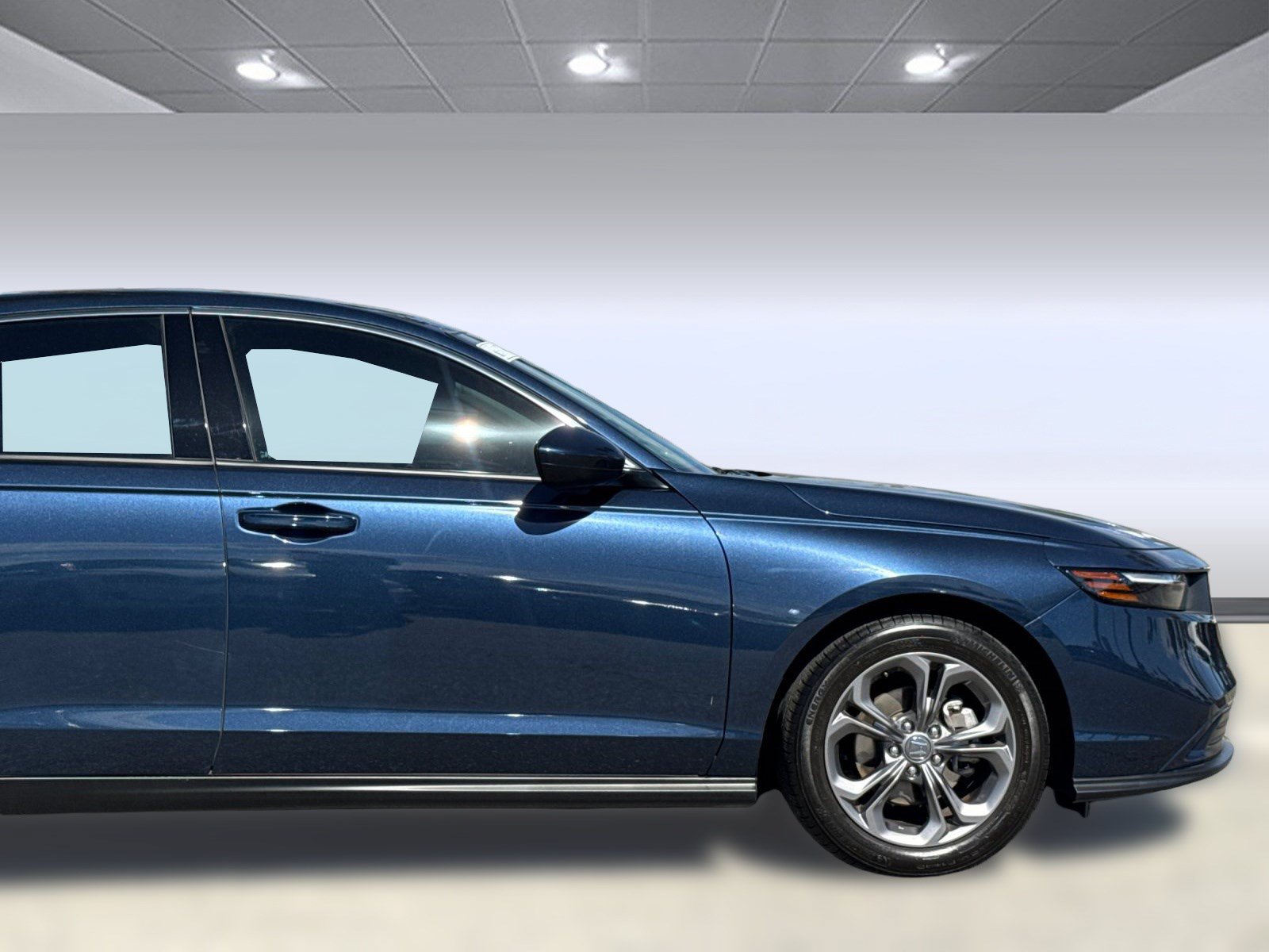 Certified 2024 Honda Accord EX image 33