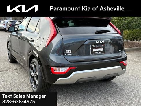 New 2025 Kia Niro EX Touring image 4