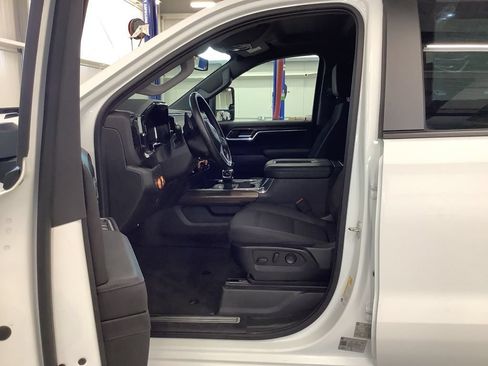 Used 2022 Chevrolet Silverado 1500 LT Trail Boss w/ Protection Package AWD/4WD image 18