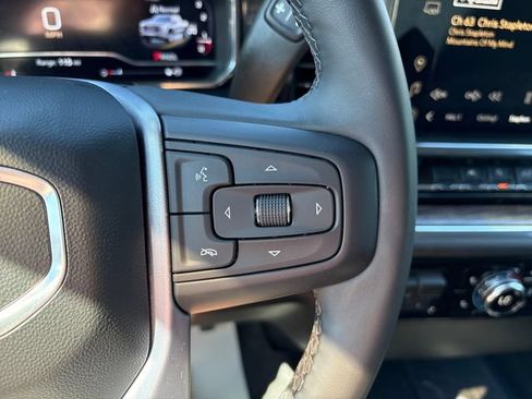 Used 2023 GMC Sierra 1500 SLE AWD/4WD image 12