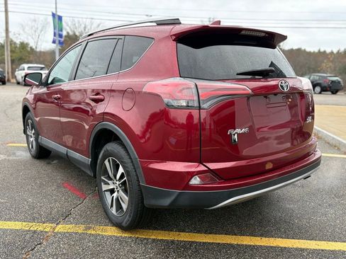 Used 2018 Toyota RAV4 XLE image 5