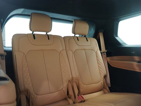 Used 2022 Jeep Grand Cherokee L Summit image 13