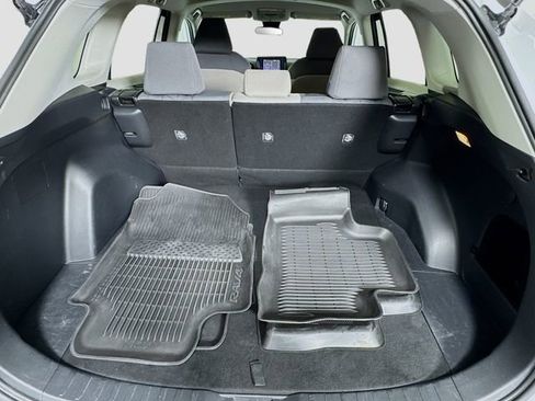 Certified 2020 Toyota RAV4 XLE image 27