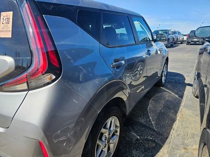 Used 2025 Kia Soul LX