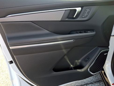 New 2026 Buick Enclave Sport Touring w/ Power Package image 8