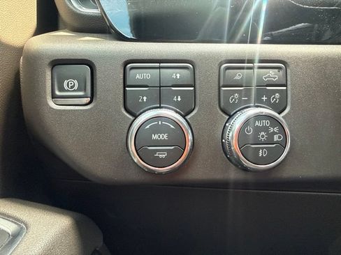 Used 2026 GMC Sierra 1500 SLT w/ SLT Convenience Package AWD/4WD image 22