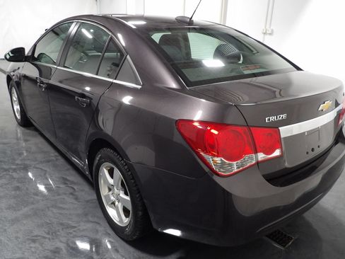 Used 2016 Chevrolet Cruze LT FWD image 5