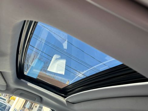 Used 2012 Honda Pilot Touring image 31