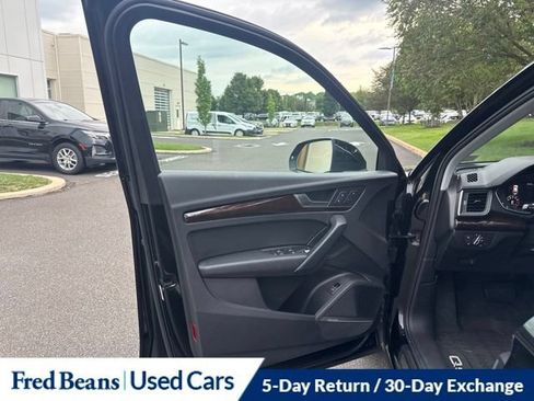 Used 2018 Audi Q5 2.0T Premium Plus w/ Premium Plus Package AWD/4WD image 11