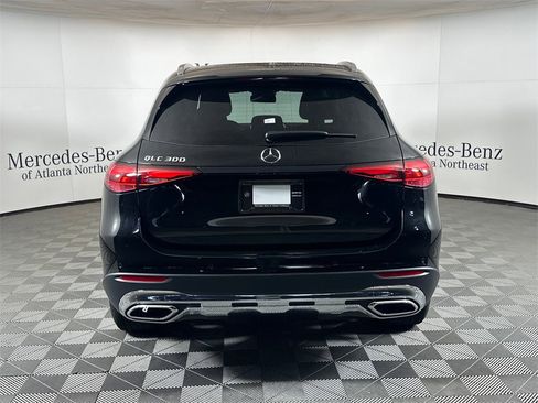 Certified 2025 Mercedes-Benz GLC 300 image 6