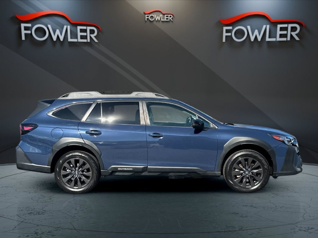 Used 2025 Subaru Outback Onyx Edition AWD/4WD image 6