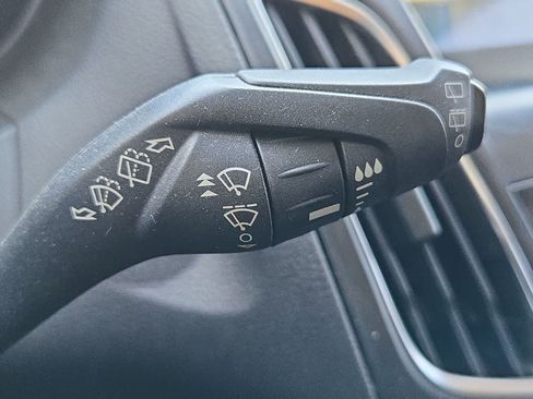 Used 2018 Ford Focus SEL FWD image 26