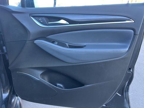 Used 2024 Buick Enclave Essence w/ LPO, Touring Package image 10