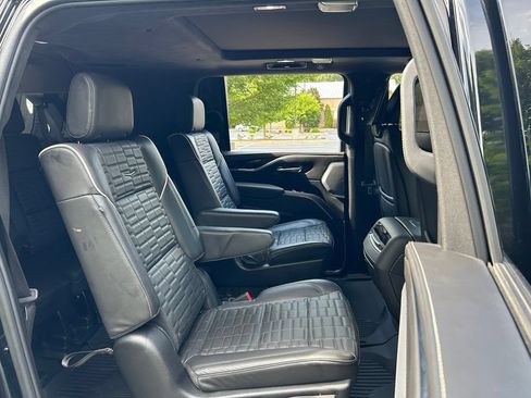 Used 2024 Cadillac Escalade ESV V w/ LPO, Floor Liner Package AWD/4WD image 50