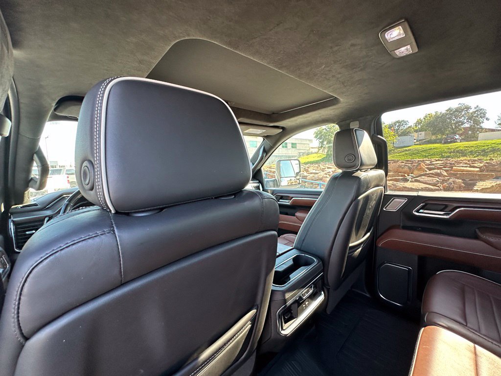 Used 2024 GMC Sierra 2500 Denali Ultimate AWD/4WD image 38
