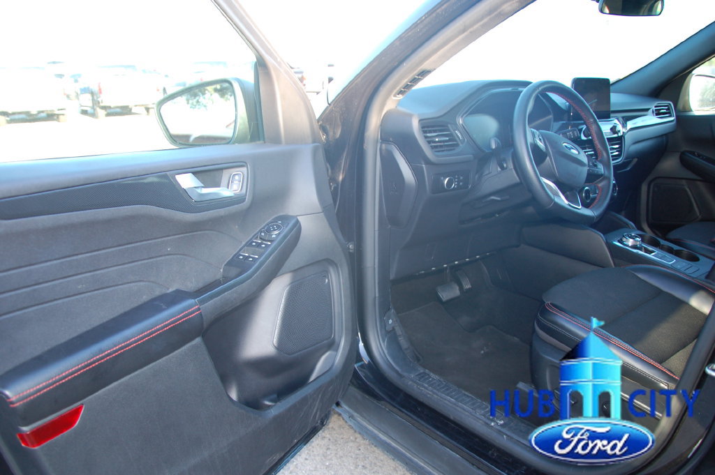 Used 2025 Ford Escape ST-Line FWD image 10