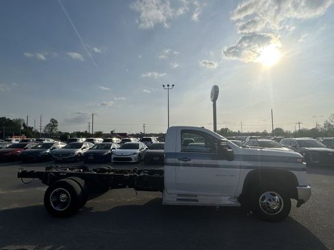 Used 2024 Chevrolet Silverado 3500 LT w/ Ambulance/Fire/Rescue Package RWD image 4