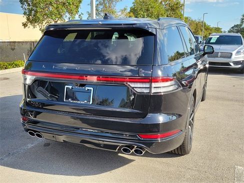 Certified 2025 Lincoln Aviator Black Label w/ Jet Appearance Package image 6